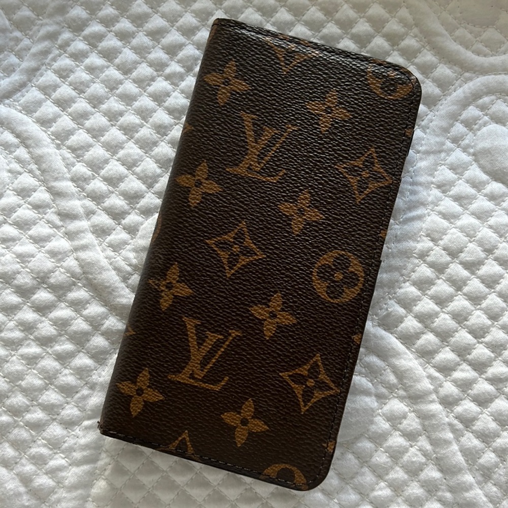 LV Phone Case✨ Fits iPhone 11 Pro Max